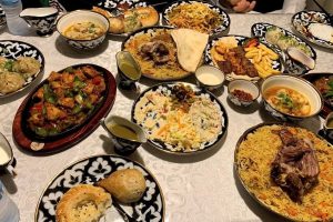 مطعم تاج سمرقند المدينة (السعر + المنيو + الموقع + أراء الناس)