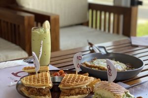 فوق لاونج المدينة (السعر + المنيو + الموقع + آراء الناس)