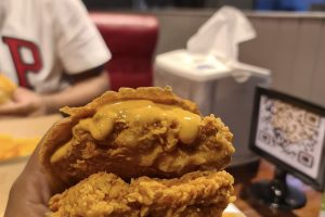 مطعم ذا هيروز برجر المدينة (السعر + المنيو + الموقع + آراء الناس)