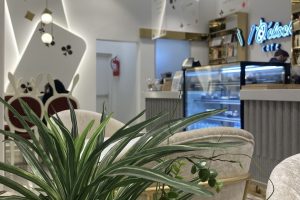 كافيه الساعة العاشرة المدينة (السعر + المنيو + الموقع + أراء الناس)