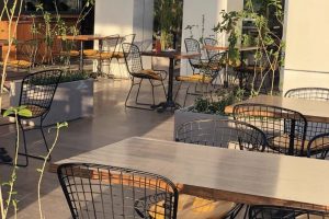 كافيه كوز القهوة المدينة (السعر + المنيو + الموقع + آراء الناس)