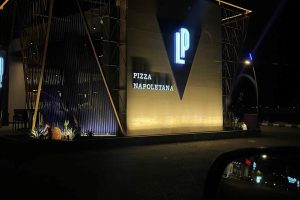 مطعم لونا بيينا بيتزا المدينة (السعر + المنيو + الموقع + آراء الناس)