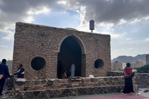 مسجد الفتح (مسجد الأحزاب) “الدليل الشامل”