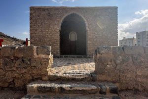 مسجد عمر بن الخطاب (السبع مساجد) الدليل الشامل